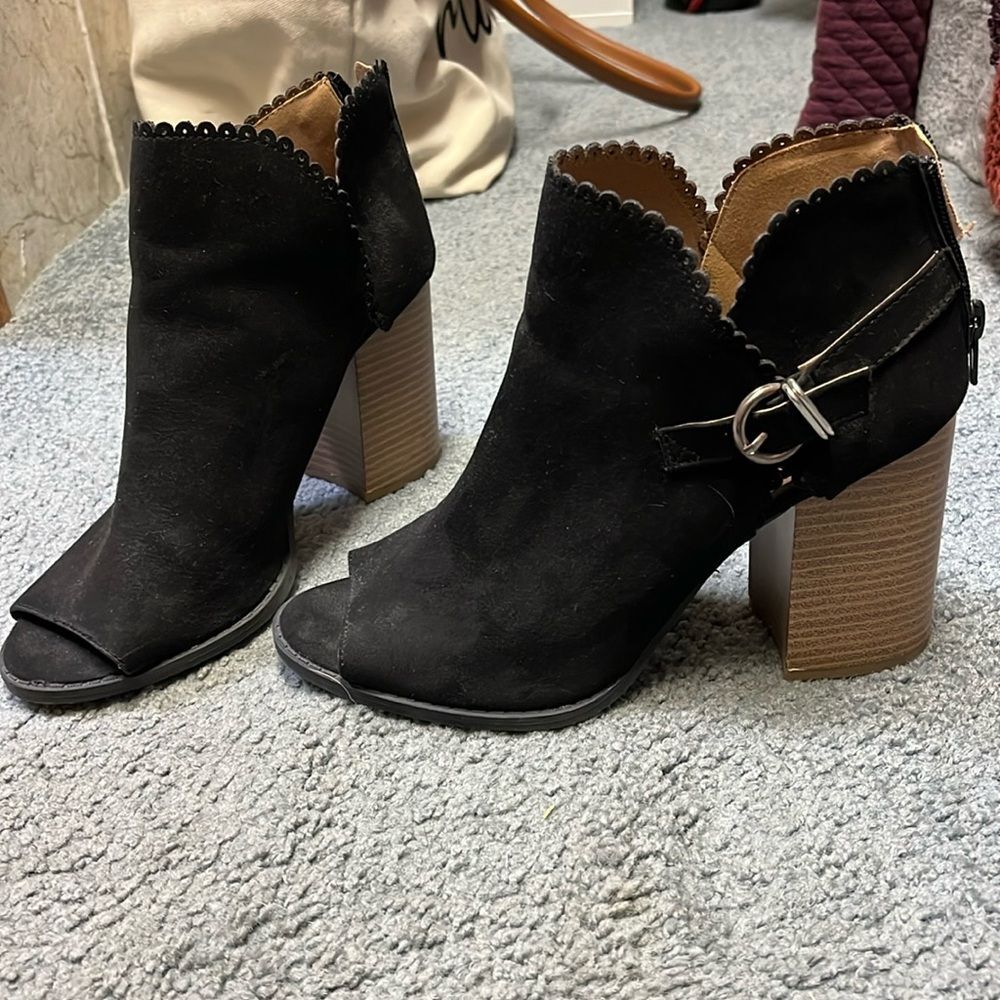 Open toed Bootie heels